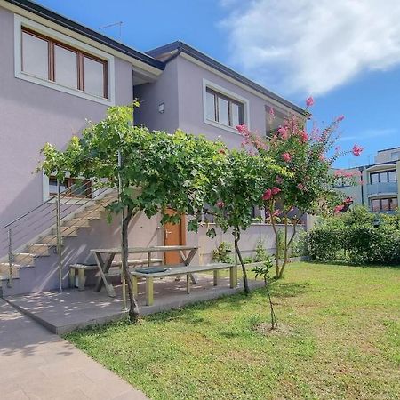 Clai Apartment Новиград Екстериор снимка