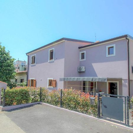Clai Apartment Новиград Екстериор снимка