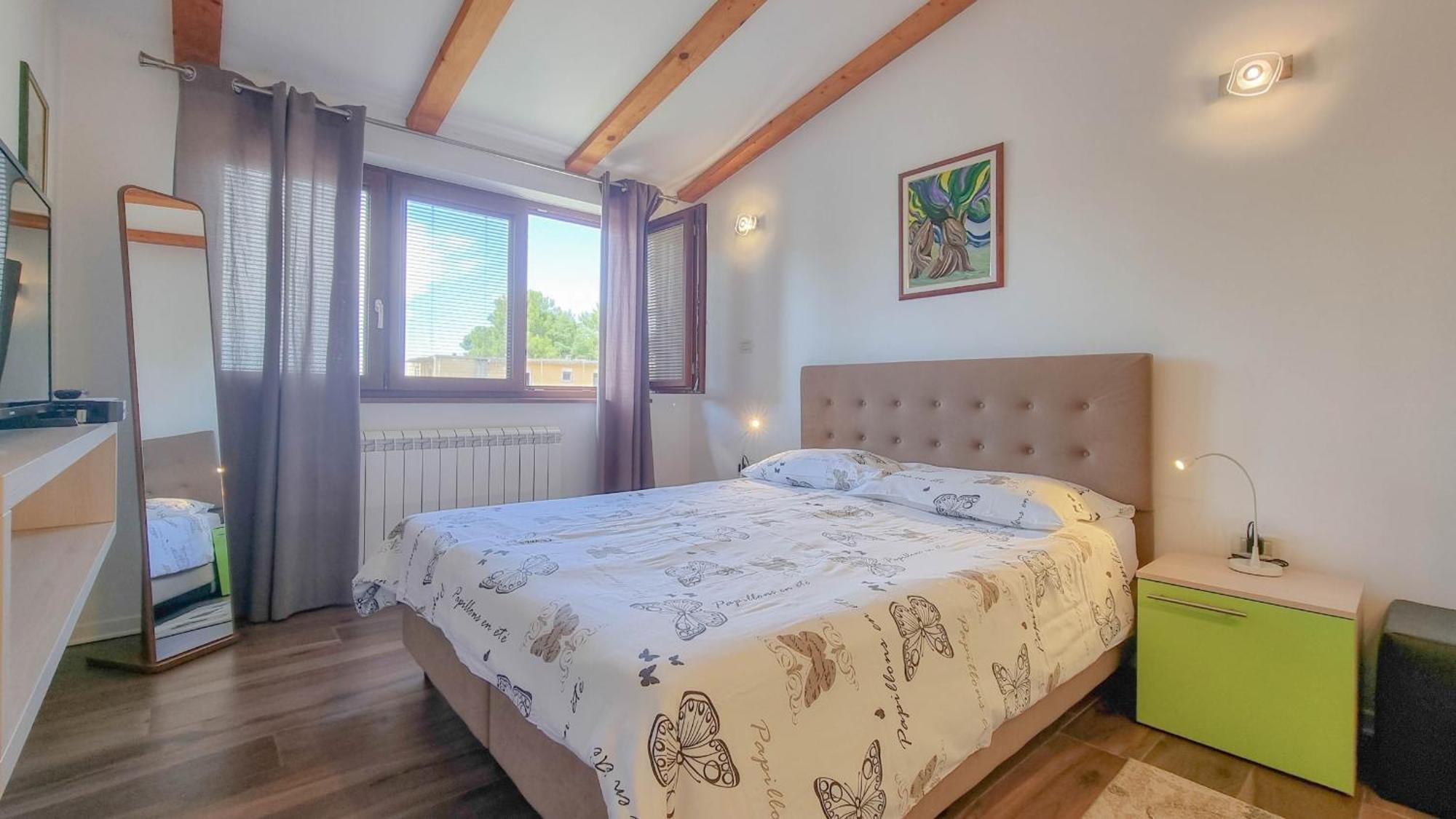 Clai Apartment Новиград Екстериор снимка