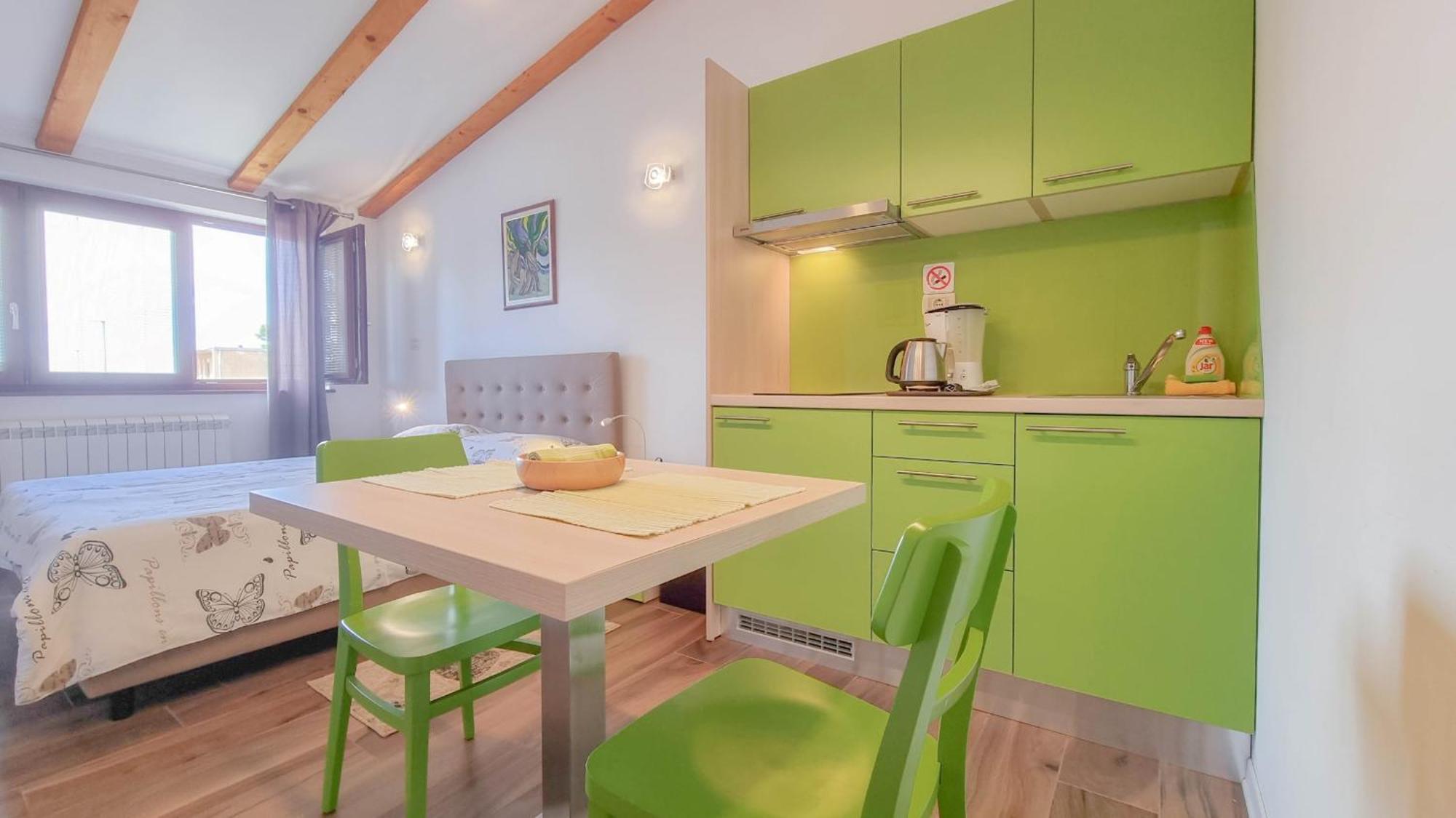 Clai Apartment Новиград Екстериор снимка