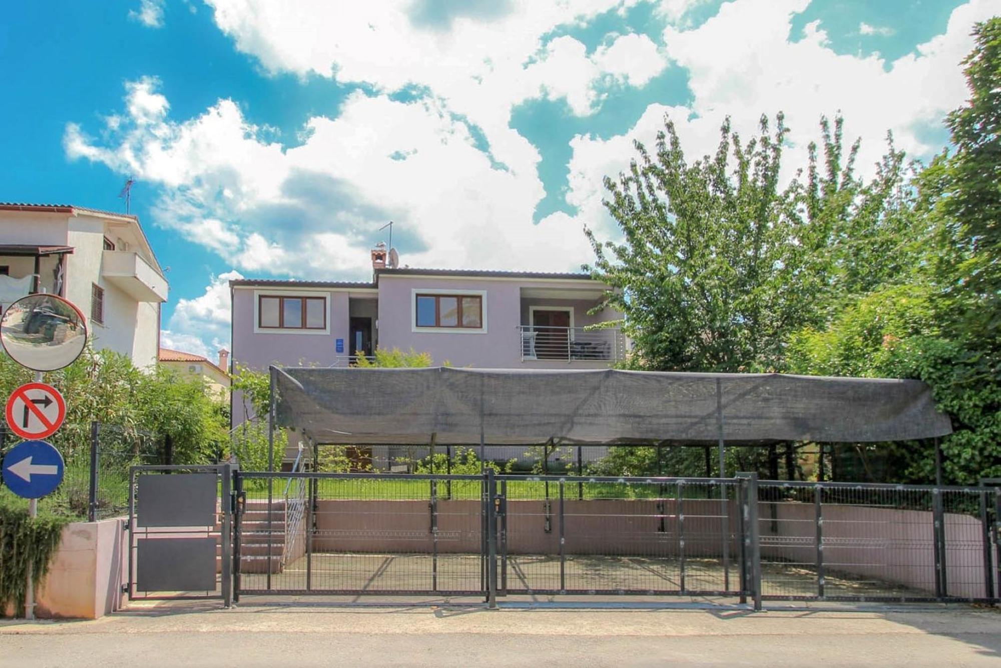 Clai Apartment Новиград Екстериор снимка